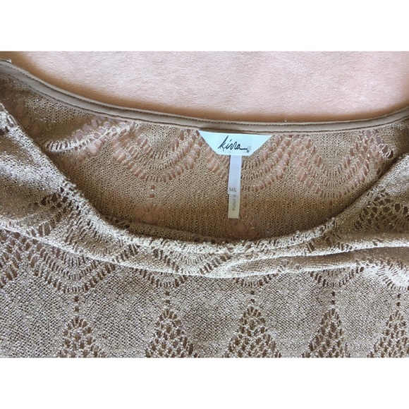 Elegant Fringed Evening Top in Shimmer Gold✨ - Picture 3 of 5